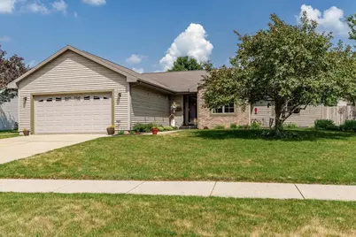 2608 N Wuthering Hills Drive, Janesville, WI 53546 - Photo 2