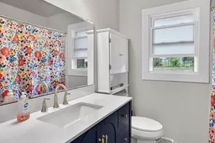 1121 Debra Ln, Madison, WI 53704 - Photo 8