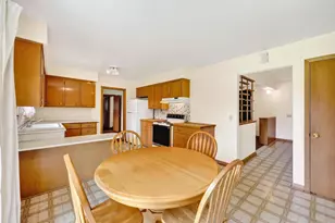 4801 Goldfinch Dr, Madison, WI 53714 - Photo 10