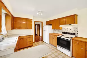 4801 Goldfinch Dr, Madison, WI 53714 - Photo 12
