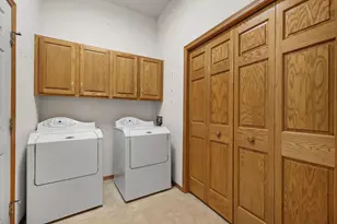 3000 Stamford Pl, Fitchburg, WI 53711 - Photo 22