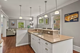 1706 Madison St, Madison, WI 53711 - Photo 8