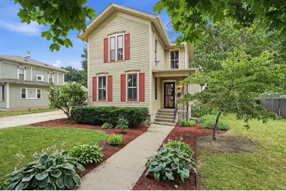 318 S 2nd Street, Janesville, WI 53536 - Photo 2