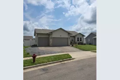 922 Margarets Way, Belleville, WI 53508 - Photo 2
