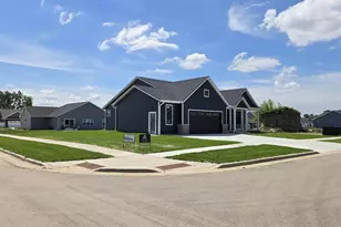 3574 Pickard Dr, Janesville, WI 53545 - Photo 2