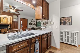 1015 N Sunnyvale Ln, Madison, WI 53713 - Photo 10