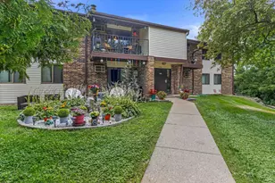 1015 N Sunnyvale Ln, Madison, WI 53713 - Photo 1