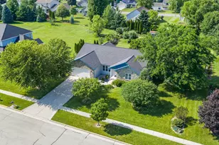 165 Deer Run Dr, Fall River, WI 53932 - Photo 68