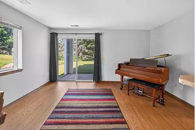952 Rockefeller Lane, Madison, WI 53704 - Photo 4
