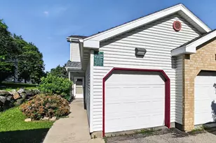 952 Rockefeller Ln, Madison, WI 53704 - Photo 30