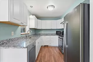 3617 Dennett Dr, Madison, WI 53714 - Photo 10