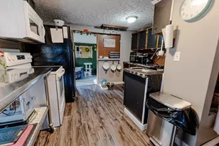 611 9th St, Baraboo, WI 53913 - Photo 6