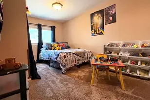 611 9th St, Baraboo, WI 53913 - Photo 26