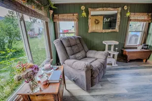 611 9th St, Baraboo, WI 53913 - Photo 2