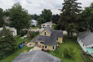 611 9th St, Baraboo, WI 53913 - Photo 6