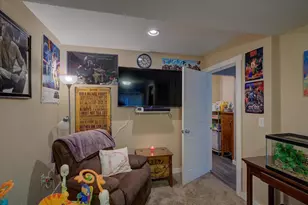 611 9th St, Baraboo, WI 53913 - Photo 24