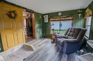 611 9th St, Baraboo, WI 53913 - Photo 2