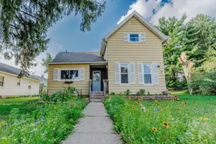 611 9th St, Baraboo, WI 53913 - Photo 40
