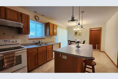 1214 Twinleaf Lane, Madison, WI 53719 - Photo 14