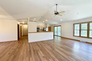 117 Glenn Dr, Cottage Grove, WI 53527 - Photo 6