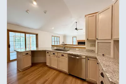 117 Glenn Drive, Cottage Grove, WI 53527 - Photo 12