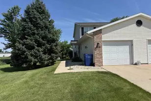 420 Sunset Rd, Columbus, WI 53925 - Photo 1
