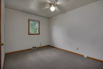 1442 S Marion Avenue, Janesville, WI 53546 - Photo 14