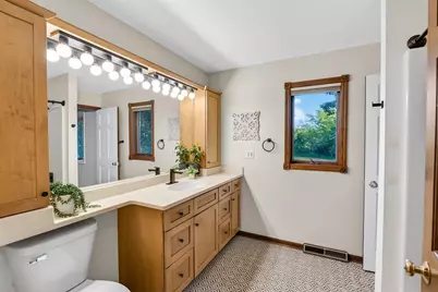 8062 Burr Oak Trail, Cross Plains, WI 53528 - Photo 20