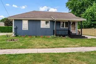 320 East St, Clinton, WI 53525 - Photo 2