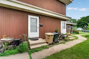 2837 Coolidge St, Madison, WI 53704 - Photo 2