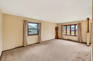 618 Jefferson St, DeForest, WI 53532 - Photo 16