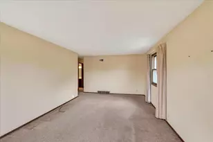 618 Jefferson St, DeForest, WI 53532 - Photo 12