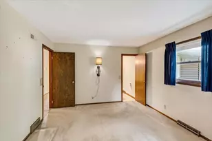 618 Jefferson St, DeForest, WI 53532 - Photo 26