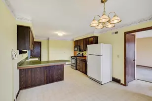 618 Jefferson St, DeForest, WI 53532 - Photo 8