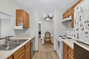 2850 Cimarron Trail, Madison, WI 53719 - Photo 18