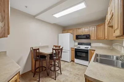 5397 Blue Bill Park Drive #11, Waunakee, WI 53597 - Photo 4