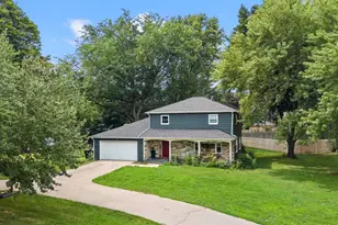 1840 Vista Dr, Beloit, WI 53511 - Photo 1