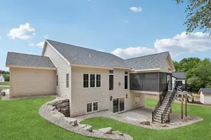 W8778 Blue Violet Ct, Cambridge, WI 53523 - Photo 4