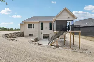 W8778 Blue Violet Ct, Cambridge, WI 53523 - Photo 48