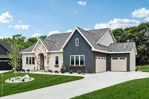W8778 Blue Violet Ct, Cambridge, WI 53523 - Photo 2