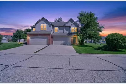 6582 Kristines Way, South Beloit, IL 61080 - Photo 2