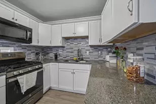 214 Acewood Blvd, Madison, WI 53714 - Photo 10