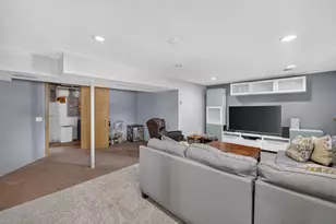 1221 Debra Ln, Madison, WI 53704 - Photo 24