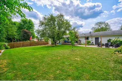2705 Whitlock Road, Madison, WI 53719 - Photo 2