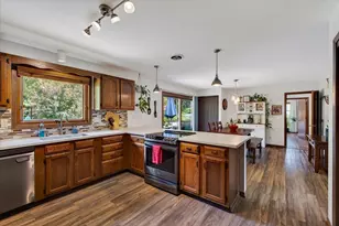 2705 Whitlock Rd, Madison, WI 53719 - Photo 10