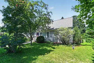 6 S Meadow Ln, Madison, WI 53705 - Photo 8