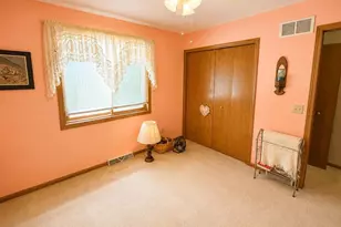 726 Kensington Square, Stoughton, WI 53589 - Photo 14