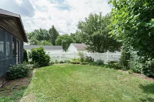 424 S Ringold St, Janesville, WI 53545 - Photo 32