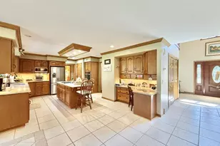2078 Regal Oaks Ct, Beloit, WI 53511 - Photo 6