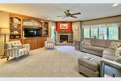 2078 Regal Oaks Court, Beloit, WI 53511 - Photo 18